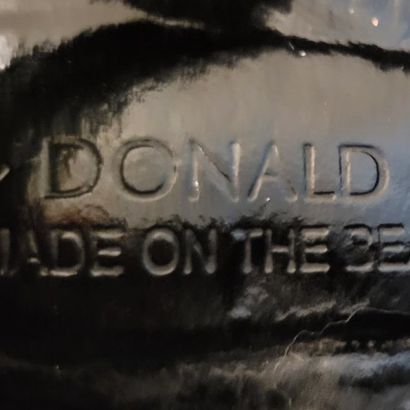 ❣️HP❣️Donald J Pliner Black Patent Leather Wedge Sandals Sz: 8 - Picture 9 of 10